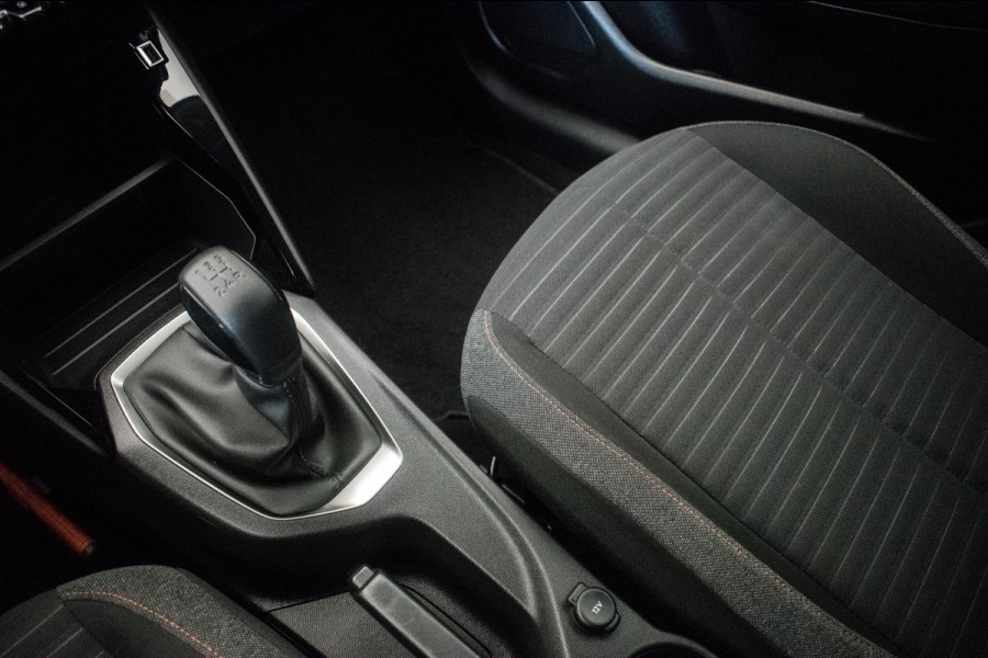 Peugeot 208 1.2 PureTech Active ORG NL [ Carplay Full LED DAB+ Navigatie Cruise Control ]