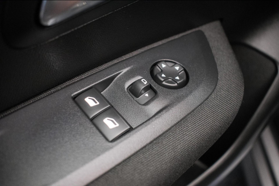 Peugeot 208 1.2 PureTech Active ORG NL [ Carplay Full LED DAB+ Navigatie Cruise Control ]
