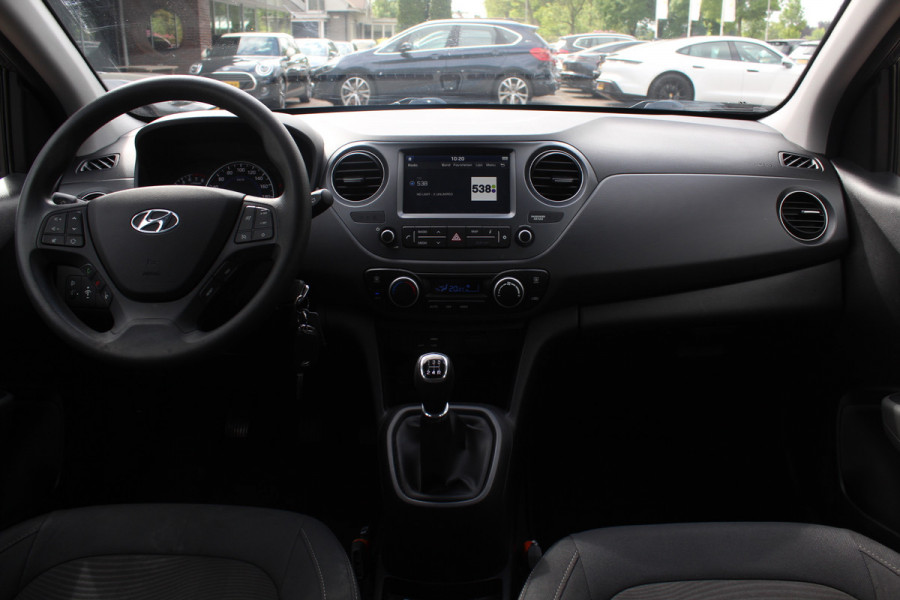 Hyundai i10 1.0i Go! 2017 / Navigatie / Apple CarPlay / Bluetooth / Lichtmetalen Velgen / Cruise control / Climate Control