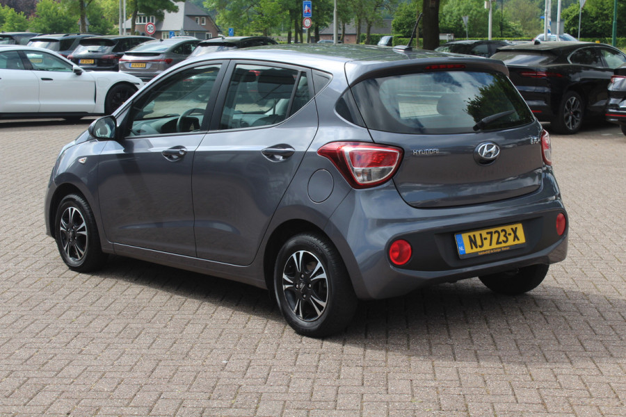 Hyundai i10 1.0i Go! 2017 / Navigatie / Apple CarPlay / Bluetooth / Lichtmetalen Velgen / Cruise control / Climate Control