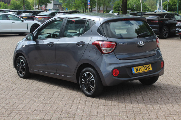 Hyundai i10 1.0i Go! 2017 / Navigatie / Apple CarPlay / Bluetooth / Lichtmetalen Velgen / Cruise control / Climate Control