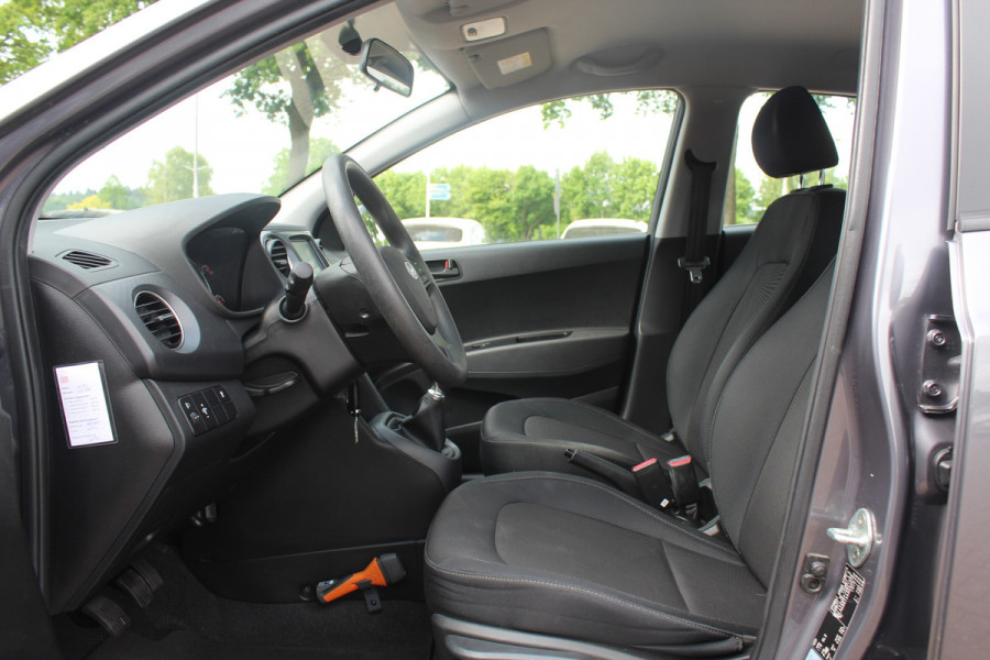 Hyundai i10 1.0i Go! 2017 / Navigatie / Apple CarPlay / Bluetooth / Lichtmetalen Velgen / Cruise control / Climate Control