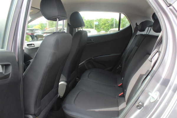 Hyundai i10 1.0i Go! 2017 / Navigatie / Apple CarPlay / Bluetooth / Lichtmetalen Velgen / Cruise control / Climate Control