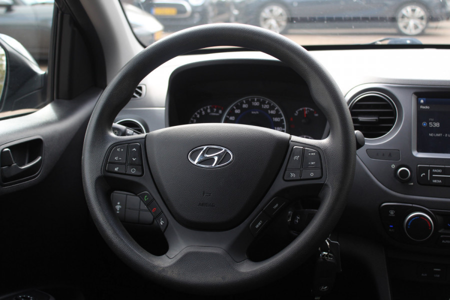 Hyundai i10 1.0i Go! 2017 / Navigatie / Apple CarPlay / Bluetooth / Lichtmetalen Velgen / Cruise control / Climate Control