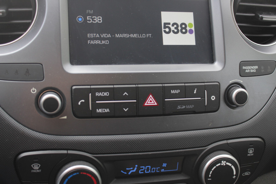 Hyundai i10 1.0i Go! 2017 / Navigatie / Apple CarPlay / Bluetooth / Lichtmetalen Velgen / Cruise control / Climate Control