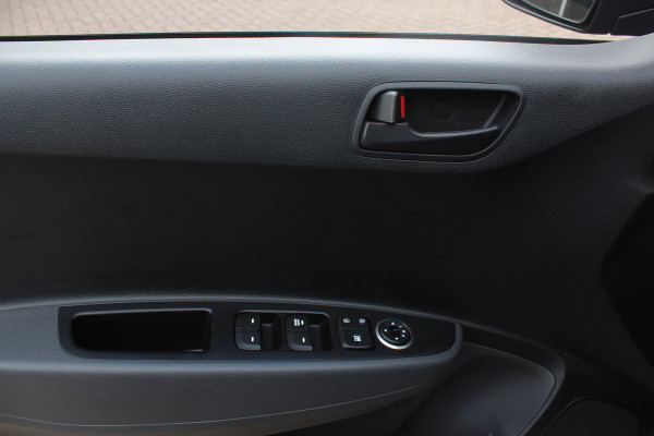Hyundai i10 1.0i Go! 2017 / Navigatie / Apple CarPlay / Bluetooth / Lichtmetalen Velgen / Cruise control / Climate Control