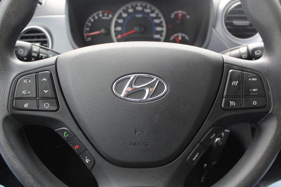 Hyundai i10 1.0i Go! 2017 / Navigatie / Apple CarPlay / Bluetooth / Lichtmetalen Velgen / Cruise control / Climate Control