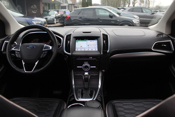 Ford Edge 2.0 TDCI Vignale / Trekhaak / Panoramadak / Camera / Leder / 20'' / Keyless / Apple CarPlay / DAB / Stoelverwarming / Stuurverwarming / Cruise Control