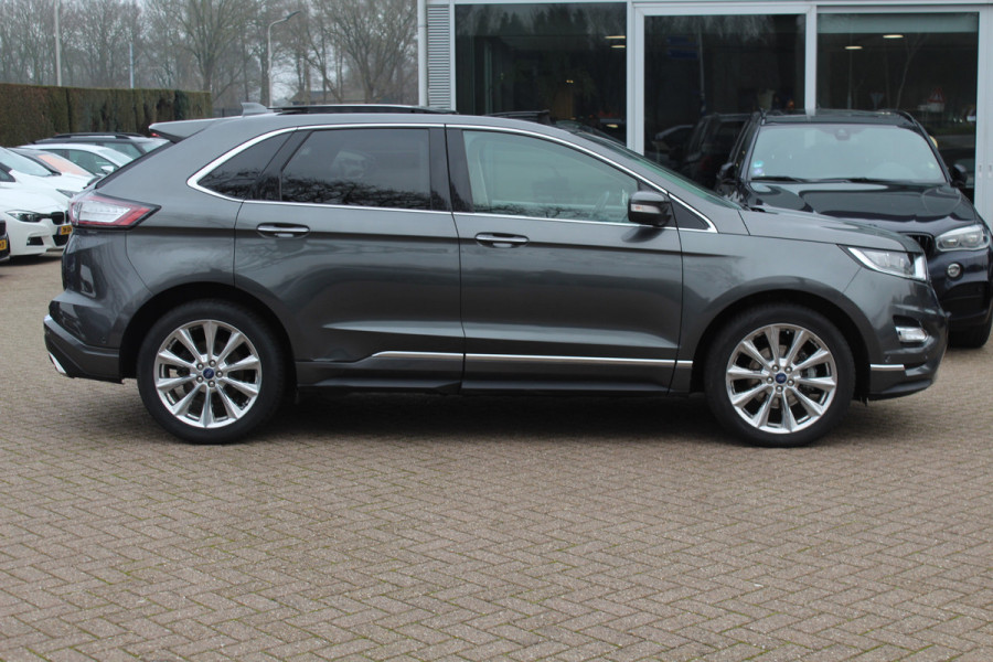 Ford Edge 2.0 TDCI Vignale / Trekhaak / Panoramadak / Camera / Leder / 20'' / Keyless / Apple CarPlay / DAB / Stoelverwarming / Stuurverwarming / Cruise Control