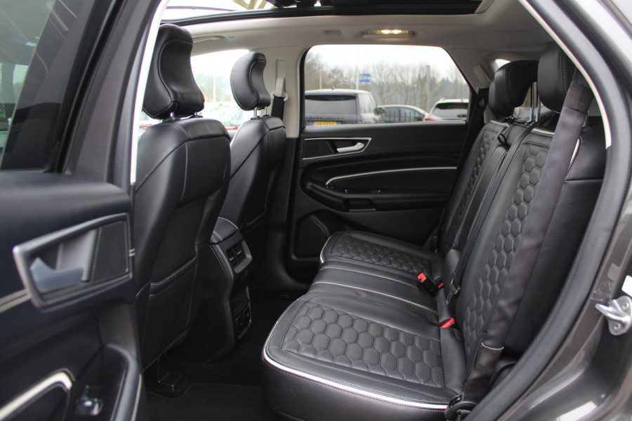 Ford Edge 2.0 TDCI Vignale / Trekhaak / Panoramadak / Camera / Leder / 20'' / Keyless / Apple CarPlay / DAB / Stoelverwarming / Stuurverwarming / Cruise Control