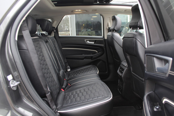Ford Edge 2.0 TDCI Vignale / Trekhaak / Panoramadak / Camera / Leder / 20'' / Keyless / Apple CarPlay / DAB / Stoelverwarming / Stuurverwarming / Cruise Control