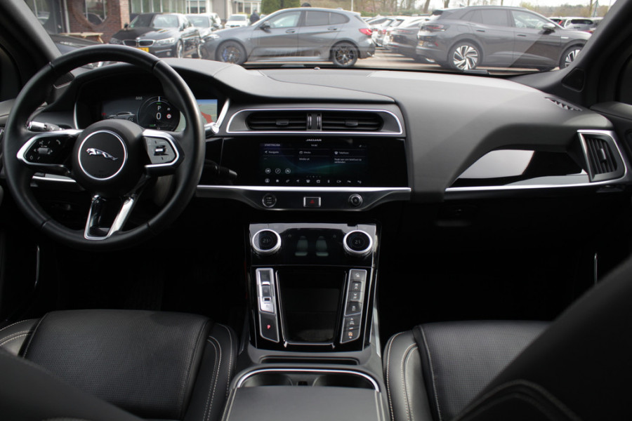 Jaguar I-PACE EV400 First Edition 90 kWh / Full option / Panoramadak / 360Camera / Head-up / Luchtvering / Leder / Meridian / Stuurverwarming