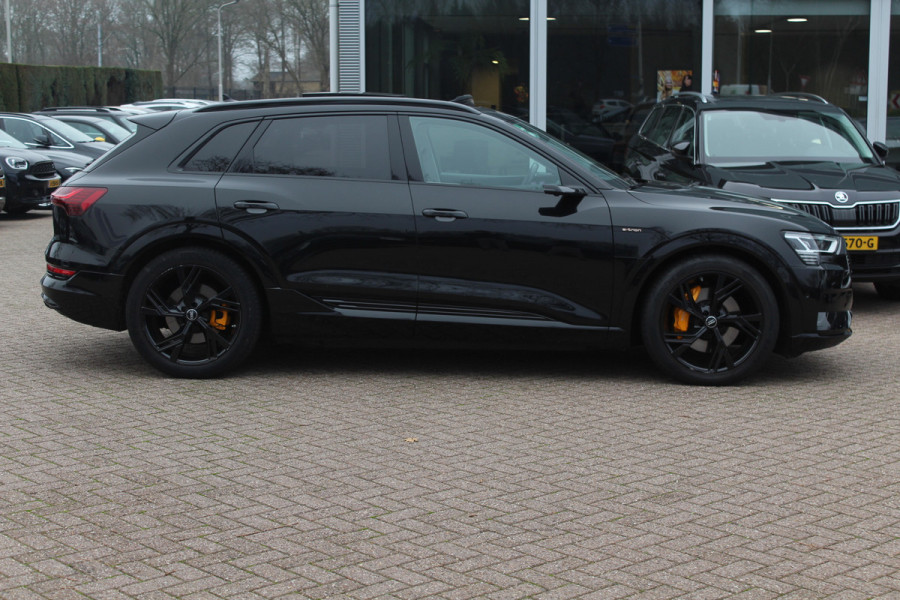 Audi e-tron e-tron 55 quattro advanced Pro Line Plus 95 kWh / Full option! / Trekhaak / Panoramadak / 360Camera / Head-up / B&O / Keyless / 21'' / Softclose / Stoelmassage / Luxe Leder / Nachtzicht / DAB / ACC