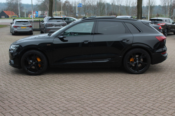 Audi e-tron e-tron 55 quattro advanced Pro Line Plus 95 kWh / Full option! / Trekhaak / Panoramadak / 360Camera / Head-up / B&O / Keyless / 21'' / Softclose / Stoelmassage / Luxe Leder / Nachtzicht / DAB / ACC