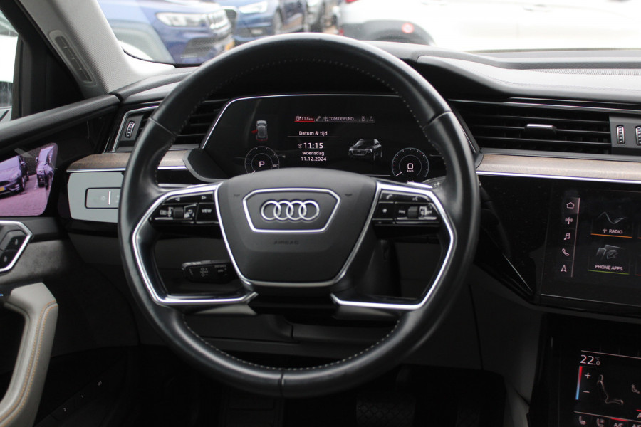 Audi e-tron e-tron 55 quattro advanced Pro Line Plus 95 kWh / Full option! / Trekhaak / Panoramadak / 360Camera / Head-up / B&O / Keyless / 21'' / Softclose / Stoelmassage / Luxe Leder / Nachtzicht / DAB / ACC