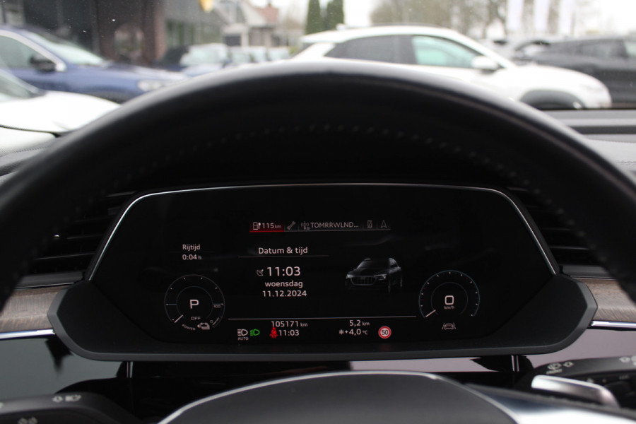 Audi e-tron e-tron 55 quattro advanced Pro Line Plus 95 kWh / Full option! / Trekhaak / Panoramadak / 360Camera / Head-up / B&O / Keyless / 21'' / Softclose / Stoelmassage / Luxe Leder / Nachtzicht / DAB / ACC