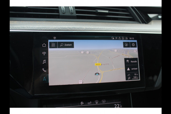 Audi e-tron e-tron 55 quattro advanced Pro Line Plus 95 kWh / Full option! / Trekhaak / Panoramadak / 360Camera / Head-up / B&O / Keyless / 21'' / Softclose / Stoelmassage / Luxe Leder / Nachtzicht / DAB / ACC