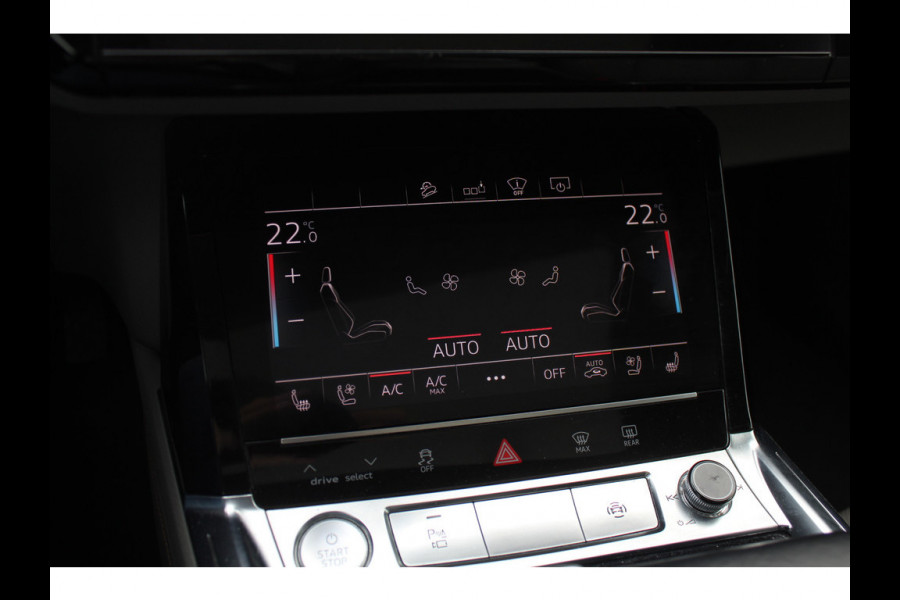 Audi e-tron e-tron 55 quattro advanced Pro Line Plus 95 kWh / Full option! / Trekhaak / Panoramadak / 360Camera / Head-up / B&O / Keyless / 21'' / Softclose / Stoelmassage / Luxe Leder / Nachtzicht / DAB / ACC