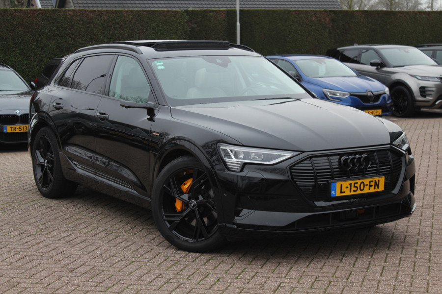 Audi e-tron e-tron 55 quattro advanced Pro Line Plus 95 kWh / Full option! / Trekhaak / Panoramadak / 360Camera / Head-up / B&O / Keyless / 21'' / Softclose / Stoelmassage / Luxe Leder / Nachtzicht / DAB / ACC