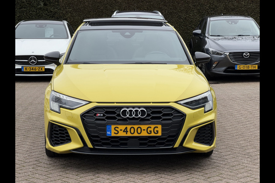 Audi S3 Limousine 2.0 TFSI quattro Edition One / Panoramadak / Camera / RS Seats / B&O / 19'' / Matrix LED / Navigatie / Dodehoek / ACC / Stoelverwarming / DAB