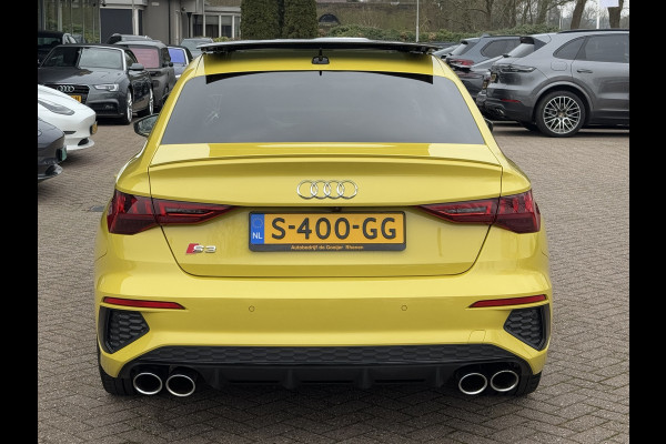 Audi S3 Limousine 2.0 TFSI quattro Edition One / Panoramadak / Camera / RS Seats / B&O / 19'' / Matrix LED / Navigatie / Dodehoek / ACC / Stoelverwarming / DAB