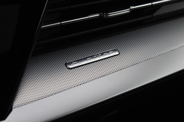 Audi S3 Limousine 2.0 TFSI quattro Edition One / Panoramadak / Camera / RS Seats / B&O / 19'' / Matrix LED / Navigatie / Dodehoek / ACC / Stoelverwarming / DAB