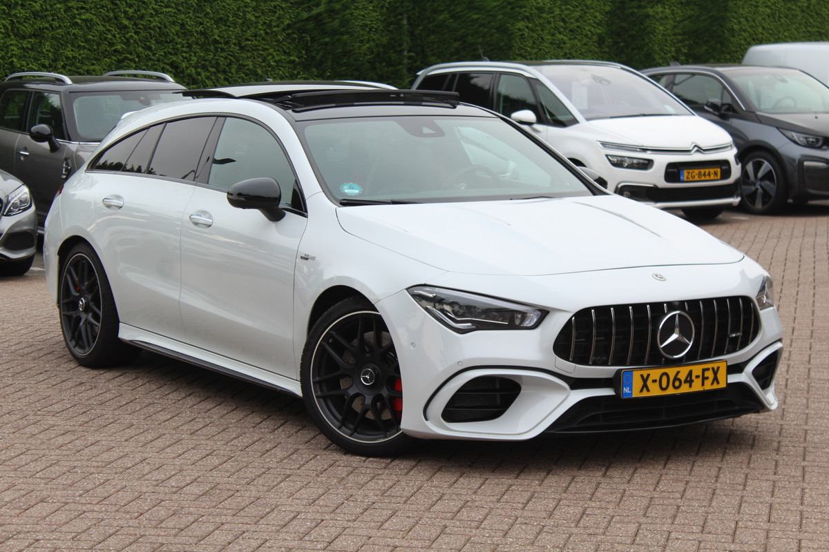 Mercedes-Benz CLA-Klasse Shooting Brake AMG 45 S 4MATIC+ Premium Plus / Panoramadak / 360Camera / Sportuitlaat / Schaalstoelen / Burmester / DAB / Dodehoek / Matrix LED / Memory seats / Navigatie Mercedes-Benz CLA-Klasse Shooting Brake AMG 45 S 4MATIC+ Premium Plus / Panoramadak / 360Camera / Sportuitlaat / Schaalstoelen / Burmester / DAB / Dodehoek / Matrix LED / Memory seats / Navigatie