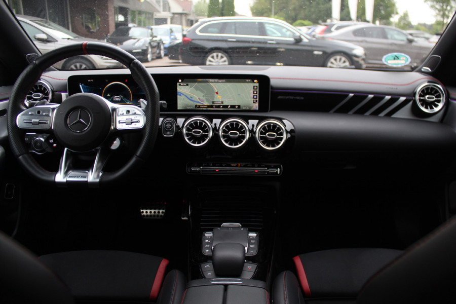 Mercedes-Benz CLA-Klasse Shooting Brake AMG 45 S 4MATIC+ Premium Plus / Panoramadak / 360Camera / Sportuitlaat / Schaalstoelen / Burmester / DAB / Dodehoek / Matrix LED / Memory seats / Navigatie
