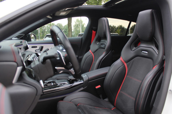 Mercedes-Benz CLA-Klasse Shooting Brake AMG 45 S 4MATIC+ Premium Plus / Panoramadak / 360Camera / Sportuitlaat / Schaalstoelen / Burmester / DAB / Dodehoek / Matrix LED / Memory seats / Navigatie