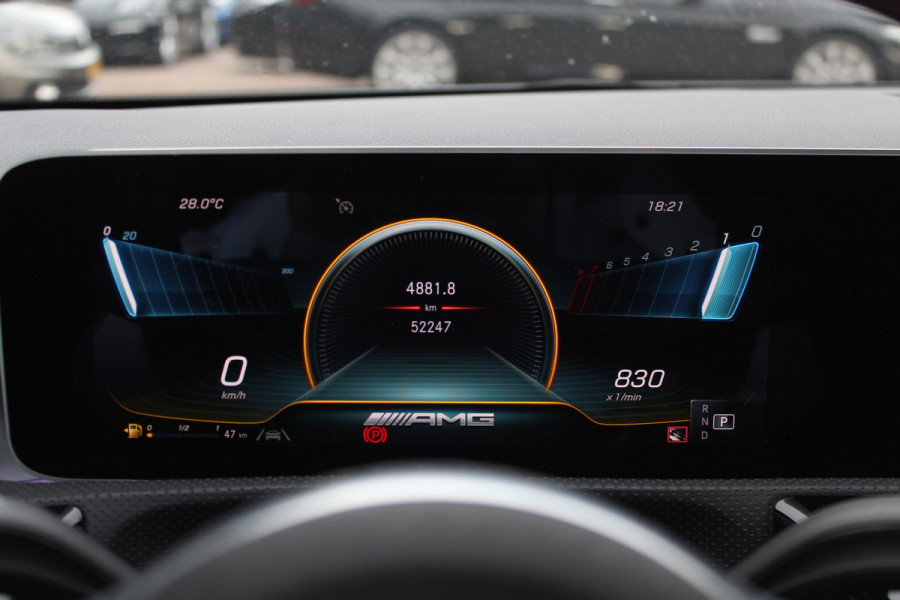 Mercedes-Benz CLA-Klasse Shooting Brake AMG 45 S 4MATIC+ Premium Plus / Panoramadak / 360Camera / Sportuitlaat / Schaalstoelen / Burmester / DAB / Dodehoek / Matrix LED / Memory seats / Navigatie