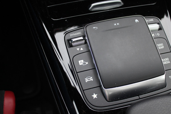Mercedes-Benz CLA-Klasse Shooting Brake AMG 45 S 4MATIC+ Premium Plus / Panoramadak / 360Camera / Sportuitlaat / Schaalstoelen / Burmester / DAB / Dodehoek / Matrix LED / Memory seats / Navigatie