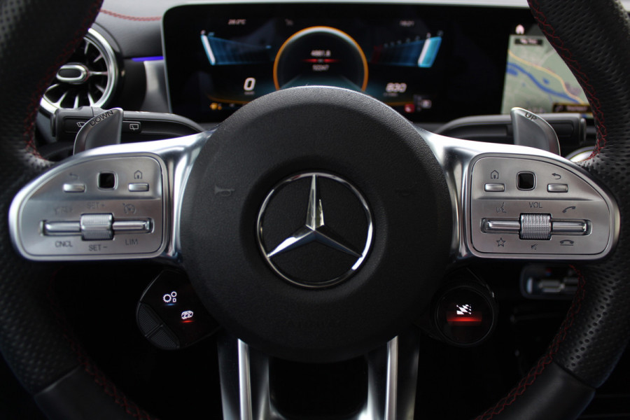 Mercedes-Benz CLA-Klasse Shooting Brake AMG 45 S 4MATIC+ Premium Plus / Panoramadak / 360Camera / Sportuitlaat / Schaalstoelen / Burmester / DAB / Dodehoek / Matrix LED / Memory seats / Navigatie