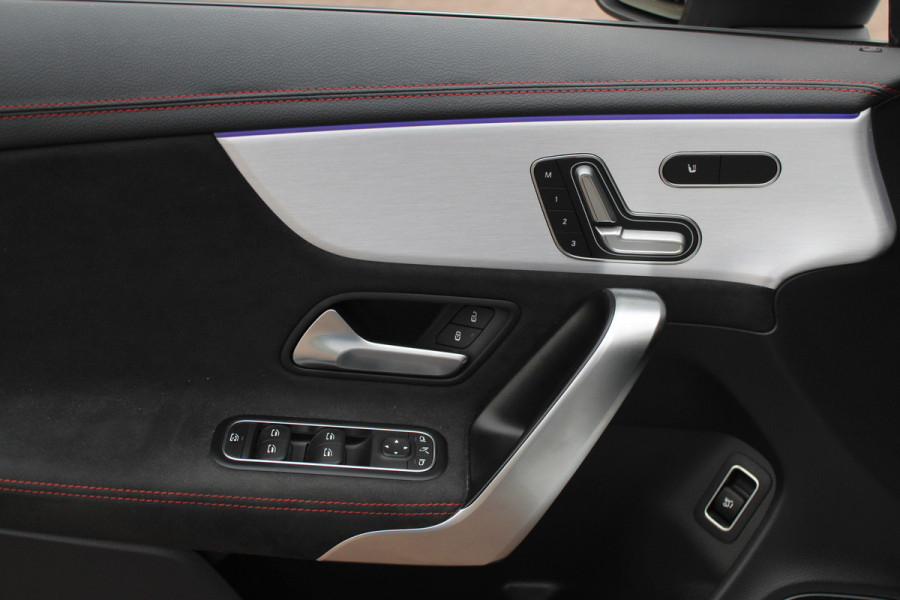 Mercedes-Benz CLA-Klasse Shooting Brake AMG 45 S 4MATIC+ Premium Plus / Panoramadak / 360Camera / Sportuitlaat / Schaalstoelen / Burmester / DAB / Dodehoek / Matrix LED / Memory seats / Navigatie