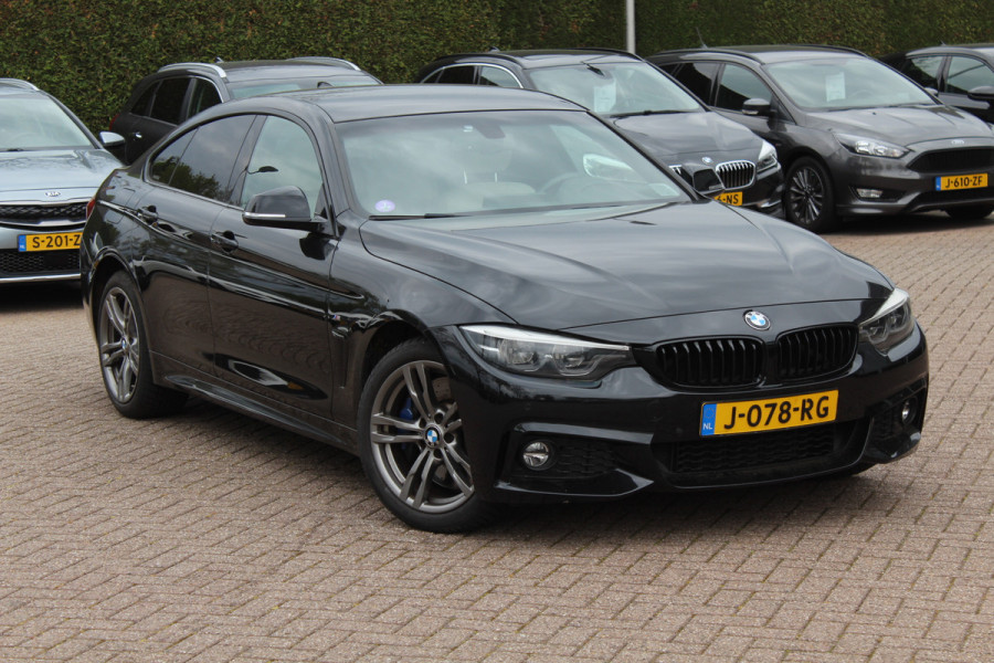 BMW 4 Serie Gran Coupé 430i xDrive High Exe. M Sport 62.559 km! / Camera / Leder / 18'' / Harman Kardon / Navigatie / DAB / Stoelverwarming / Cruise Control