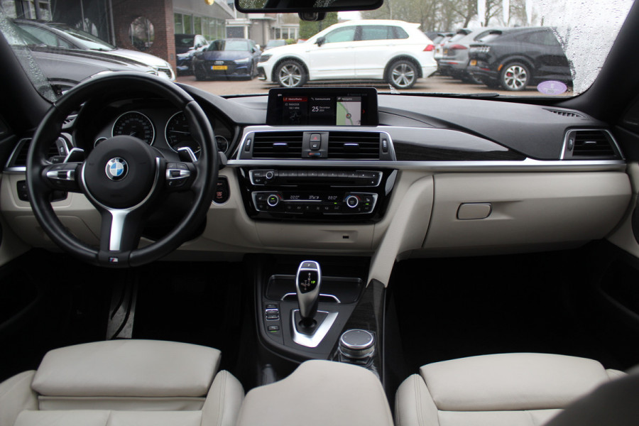 BMW 4 Serie Gran Coupé 430i xDrive High Exe. M Sport 62.559 km! / Camera / Leder / 18'' / Harman Kardon / Navigatie / DAB / Stoelverwarming / Cruise Control