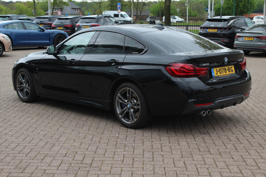 BMW 4 Serie Gran Coupé 430i xDrive High Exe. M Sport 62.559 km! / Camera / Leder / 18'' / Harman Kardon / Navigatie / DAB / Stoelverwarming / Cruise Control