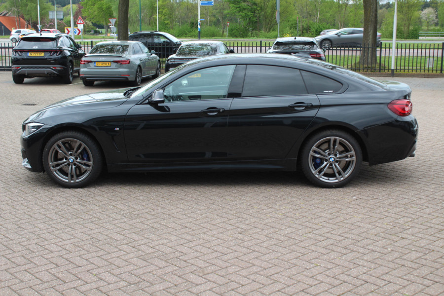 BMW 4 Serie Gran Coupé 430i xDrive High Exe. M Sport 62.559 km! / Camera / Leder / 18'' / Harman Kardon / Navigatie / DAB / Stoelverwarming / Cruise Control