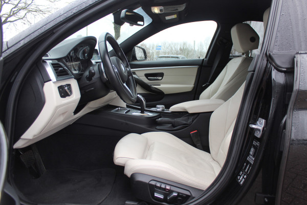 BMW 4 Serie Gran Coupé 430i xDrive High Exe. M Sport 62.559 km! / Camera / Leder / 18'' / Harman Kardon / Navigatie / DAB / Stoelverwarming / Cruise Control