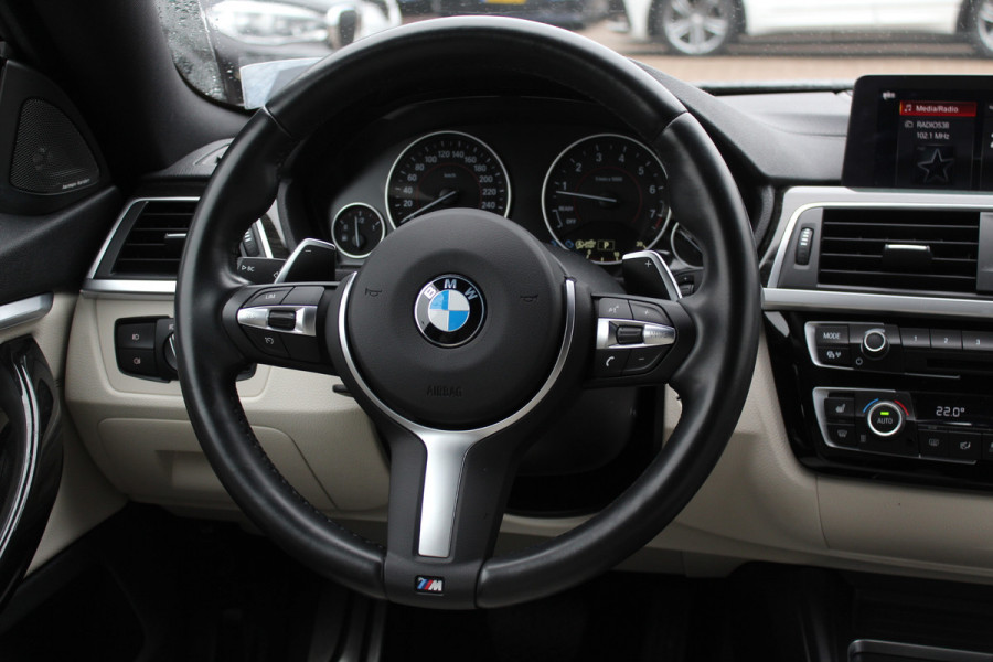 BMW 4 Serie Gran Coupé 430i xDrive High Exe. M Sport 62.559 km! / Camera / Leder / 18'' / Harman Kardon / Navigatie / DAB / Stoelverwarming / Cruise Control