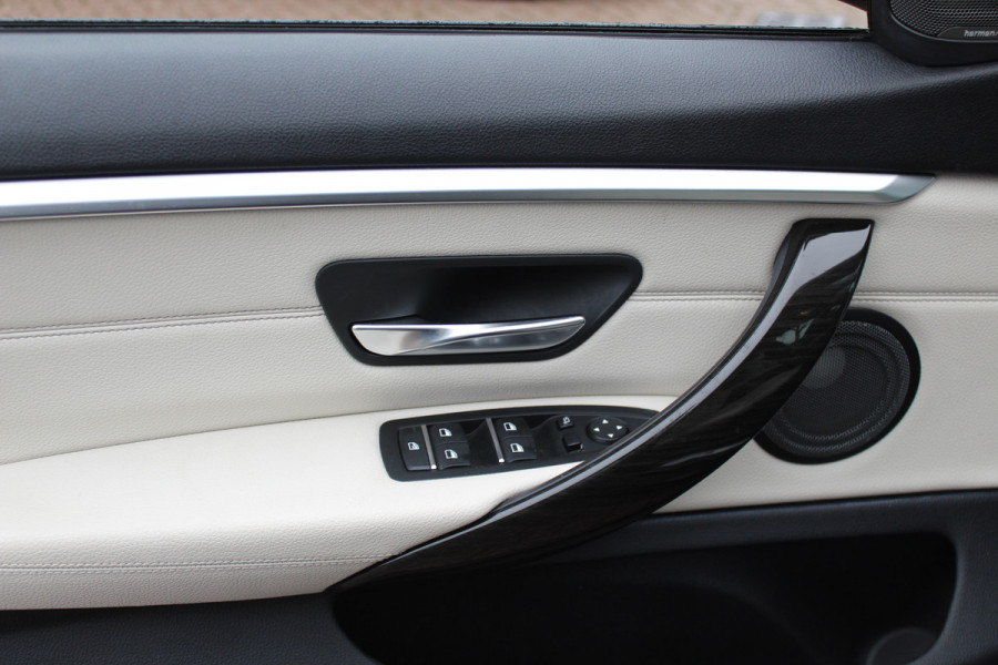 BMW 4 Serie Gran Coupé 430i xDrive High Exe. M Sport 62.559 km! / Camera / Leder / 18'' / Harman Kardon / Navigatie / DAB / Stoelverwarming / Cruise Control