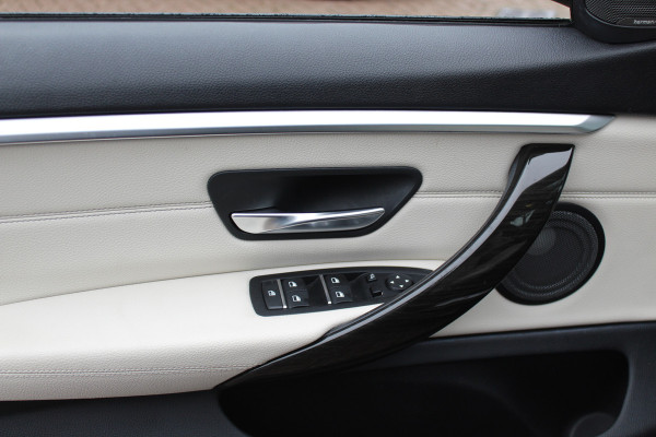 BMW 4 Serie Gran Coupé 430i xDrive High Exe. M Sport 62.559 km! / Camera / Leder / 18'' / Harman Kardon / Navigatie / DAB / Stoelverwarming / Cruise Control