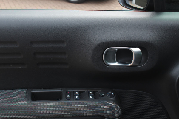 Citroën C3 Aircross 1.2 PureTech S&S Feel / Trekhaak / Navigatie / 16'' / Bluetooth / Cruise Control