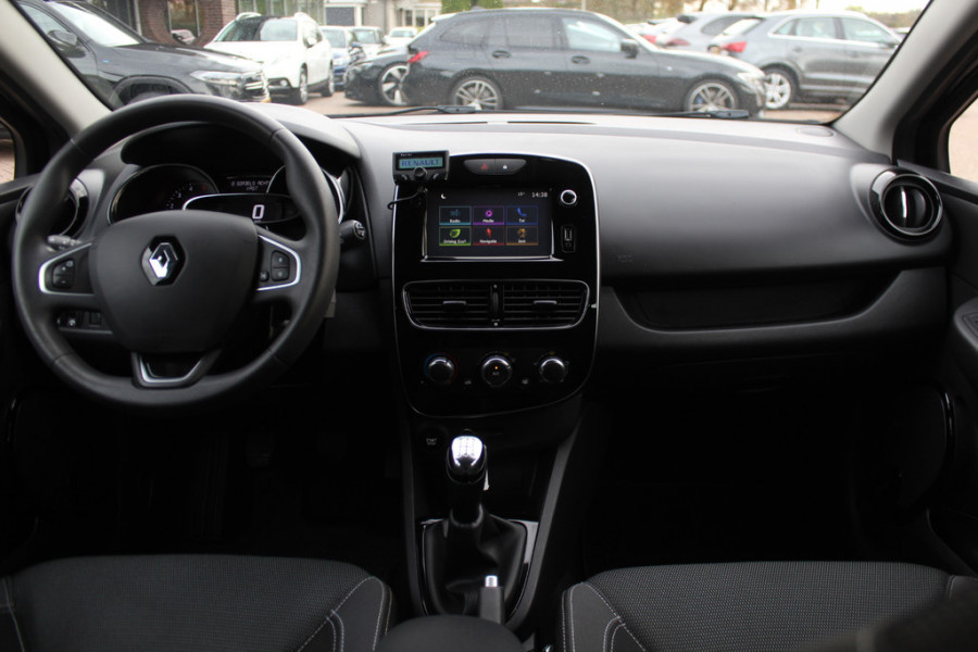 Renault Clio 1.2 TCe Zen / Navigatie / 16'' / DAB / Cruise Control