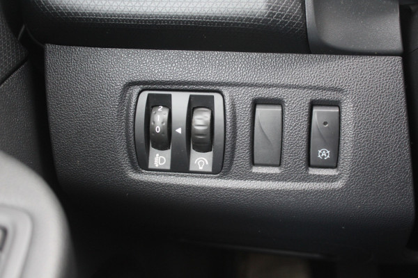 Renault Clio 1.2 TCe Zen / Navigatie / 16'' / DAB / Cruise Control