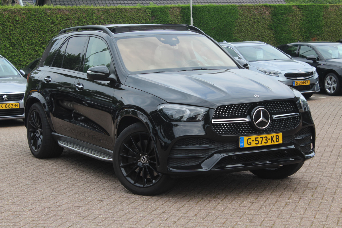 Mercedes-Benz GLE 450 4MATIC Premium Plus / Panoramadak / 360Camera / Burmester / 21'' / Head-up / Luchtvering / Treeplanken / Stoelventilatie / Stuurverwarming / Dodehoek / DAB / ACC Mercedes-Benz GLE 450 4MATIC Premium Plus / Panoramadak / 360Camera / Burmester / 21'' / Head-up / Luchtvering / Treeplanken / Stoelventilatie / Stuurverwarming / Dodehoek / DAB / ACC