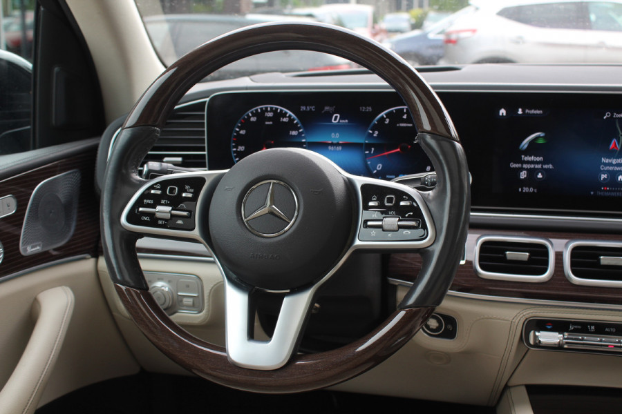 Mercedes-Benz GLE 450 4MATIC Premium Plus / Panoramadak / 360Camera / Burmester / 21'' / Head-up / Luchtvering / Treeplanken / Stoelventilatie / Stuurverwarming / Dodehoek / DAB / ACC