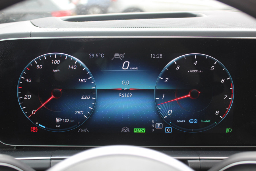 Mercedes-Benz GLE 450 4MATIC Premium Plus / Panoramadak / 360Camera / Burmester / 21'' / Head-up / Luchtvering / Treeplanken / Stoelventilatie / Stuurverwarming / Dodehoek / DAB / ACC