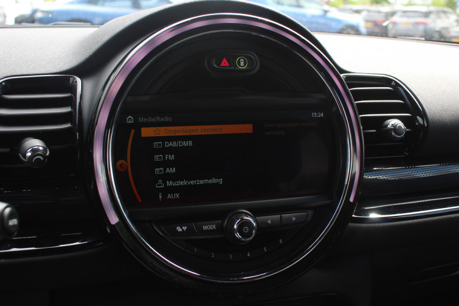 MINI Clubman 2.0 Cooper S Chili Serious Business / Leder / 19'' / Navigatie / Keyless / Getint glas / Parkeerhulp V+A / Stoelverwarming / DAB / Cruise Control
