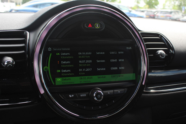 MINI Clubman 2.0 Cooper S Chili Serious Business / Leder / 19'' / Navigatie / Keyless / Getint glas / Parkeerhulp V+A / Stoelverwarming / DAB / Cruise Control