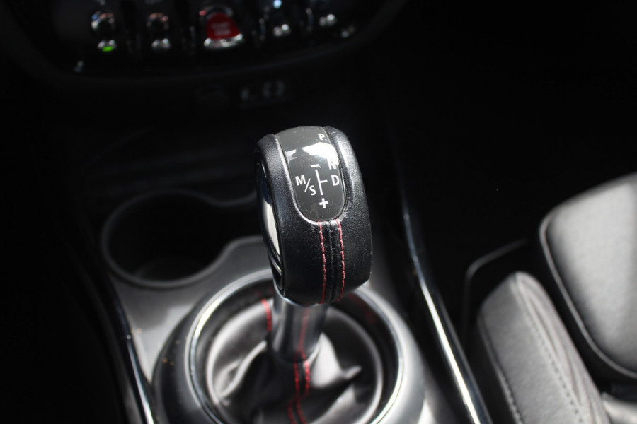MINI Clubman 2.0 Cooper S Chili Serious Business / Leder / 19'' / Navigatie / Keyless / Getint glas / Parkeerhulp V+A / Stoelverwarming / DAB / Cruise Control